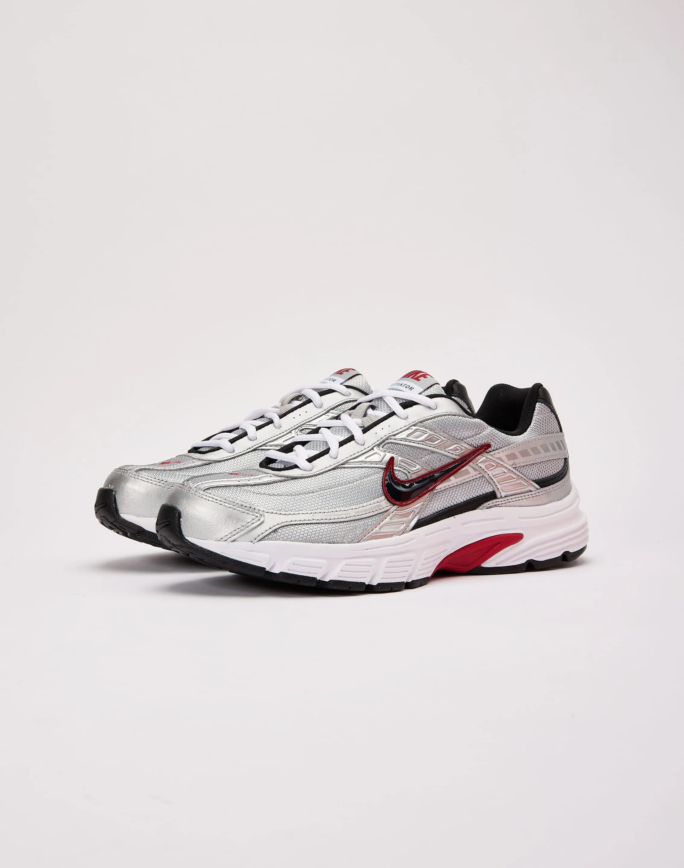 Nike Initiator