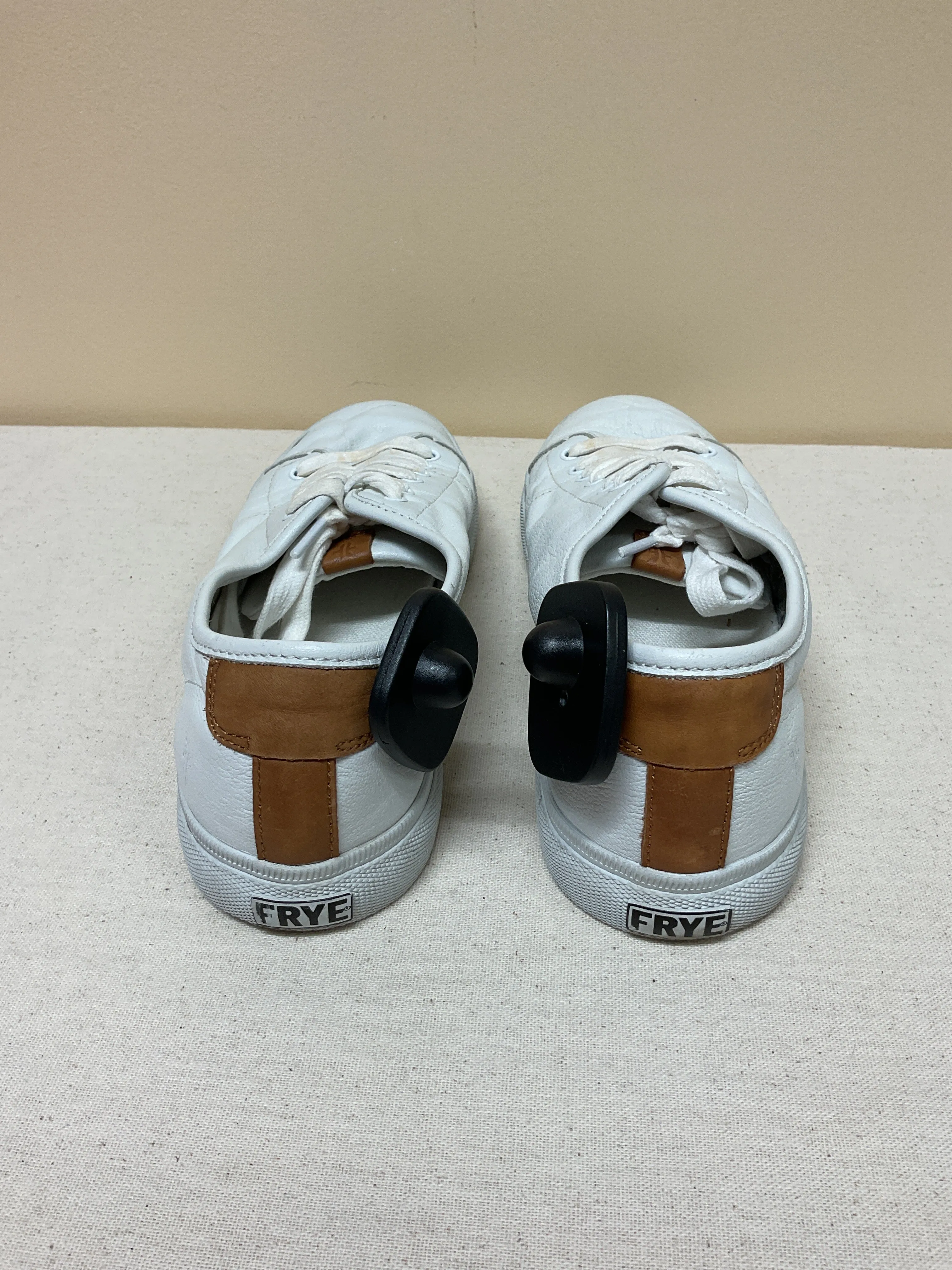 Shoes Designer By Frye In White, Size:8.5