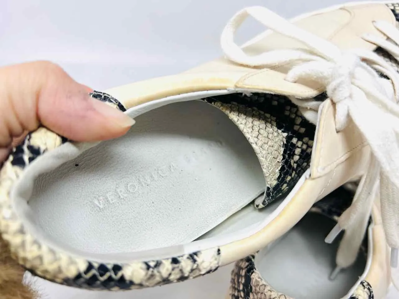 Veronica Beard Size 10 Beige/Black Blocked Reptile AS IS Shoes Sneakers