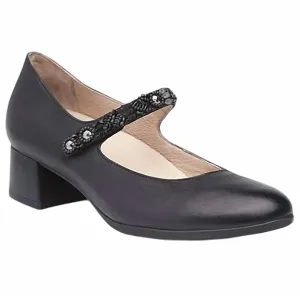 Women's Pearlina Burnished Nubuck Shoes In Black